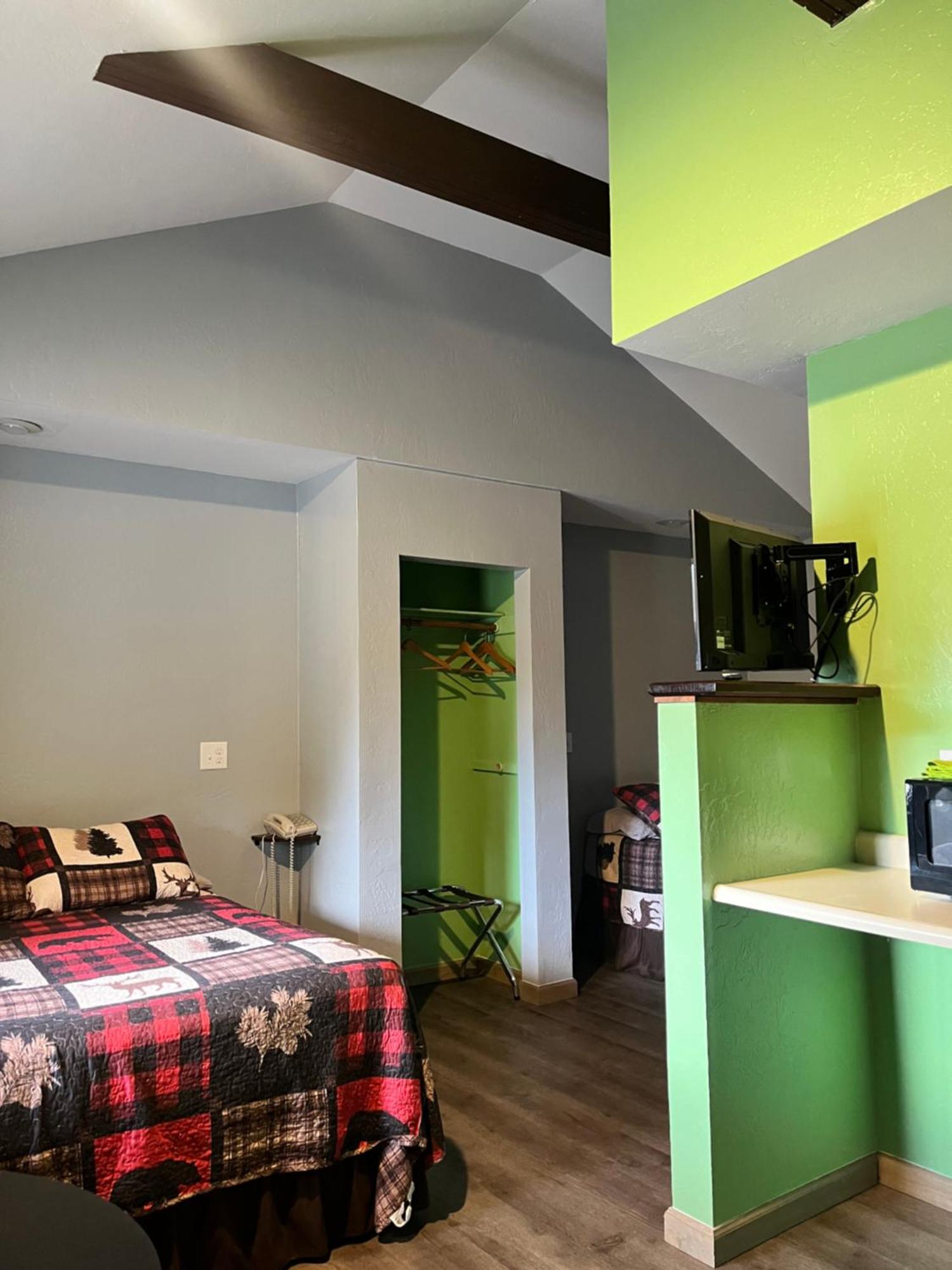 Dean Creek Resort Redway Bagian luar foto